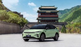 岚图最新爆料,科技赋能，引领未来出行新风尚”